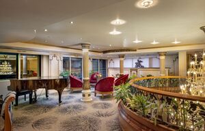 Piano Bar